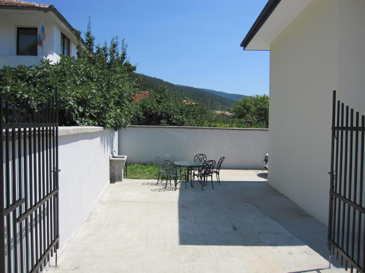 Gnezdo Studio Apart Shipka Exterior foto